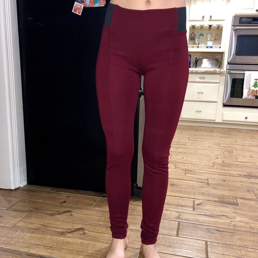 Forever 21: Burgundy tights